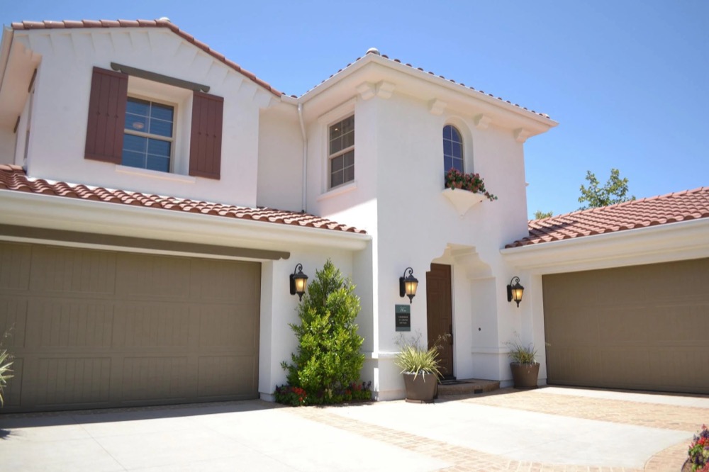 Safety First: Essential Garage Door Safety Tips for Homeowners